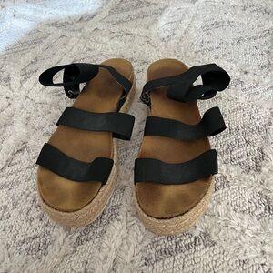 Steve Madden platform sandals